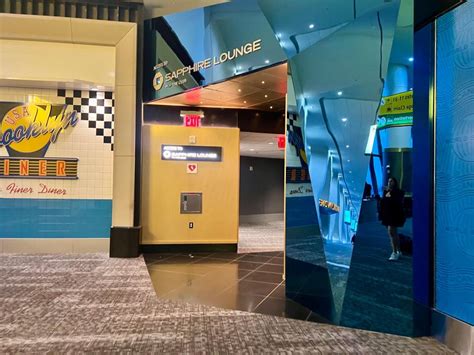 I fly dozens of times a year. Chase's new lounges are a game .